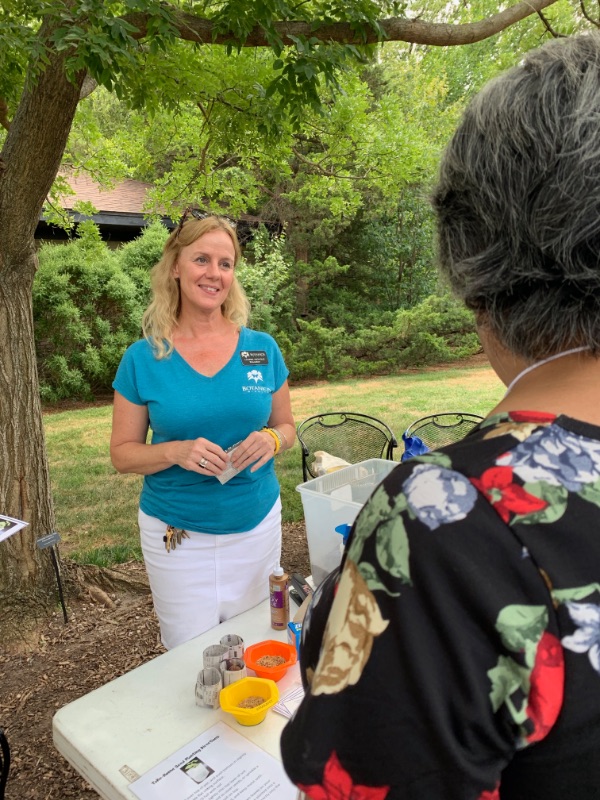 Laurie Nichols, Children's Garden Director & Educator with Botanica, lead a breakout session out in the garden grounds.