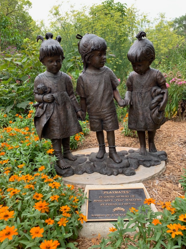 Botanica's sculpture, 